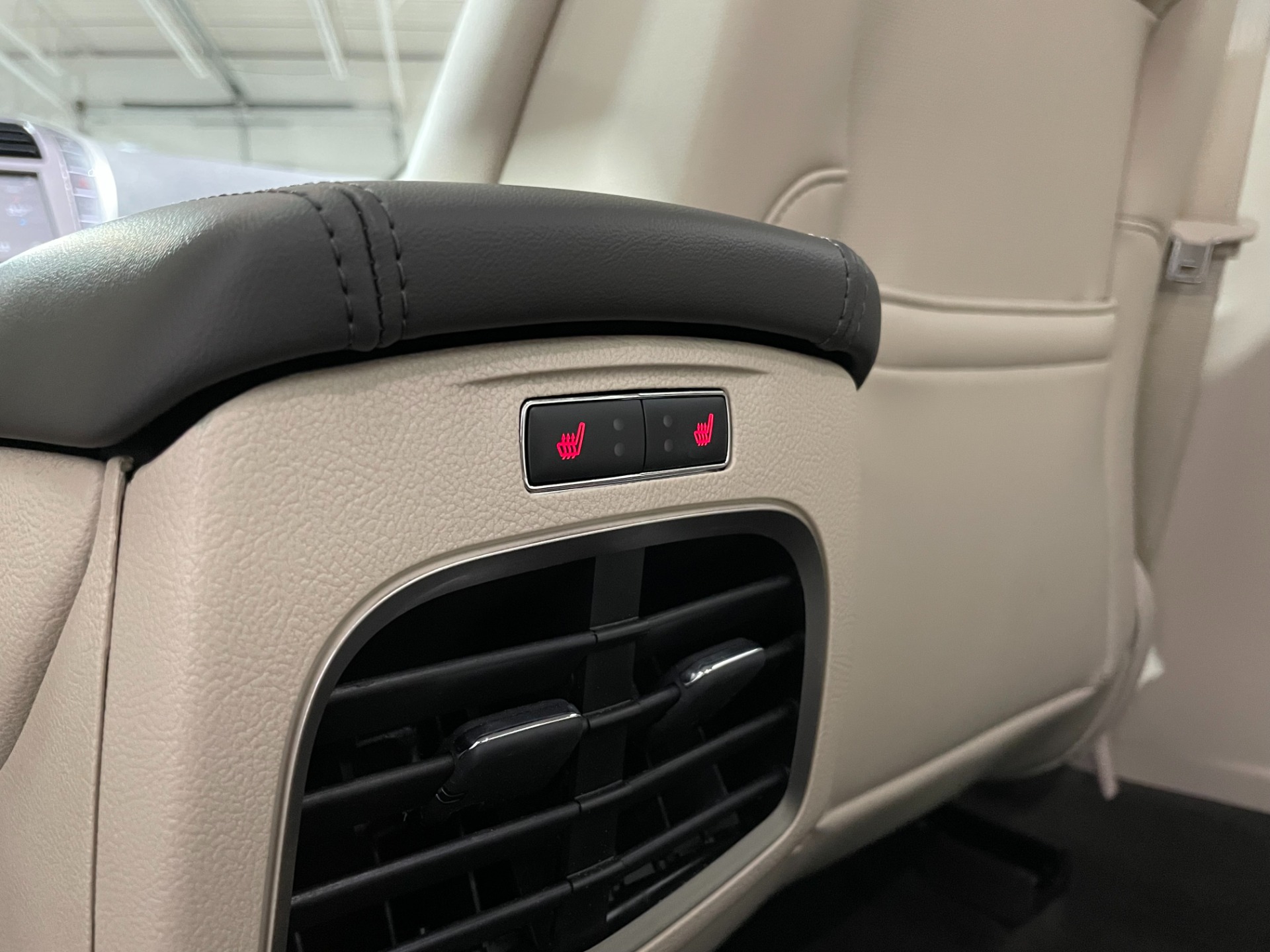 Used-2019-Lincoln-MKZ-Reserve-II-AWD