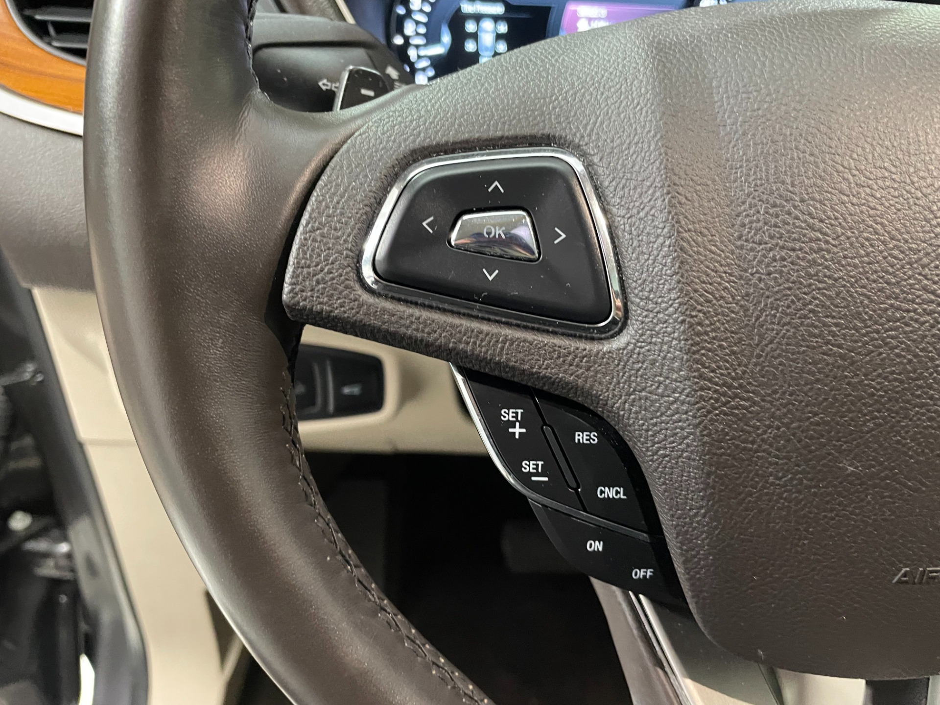 Used-2019-Lincoln-MKC-Select-AWD
