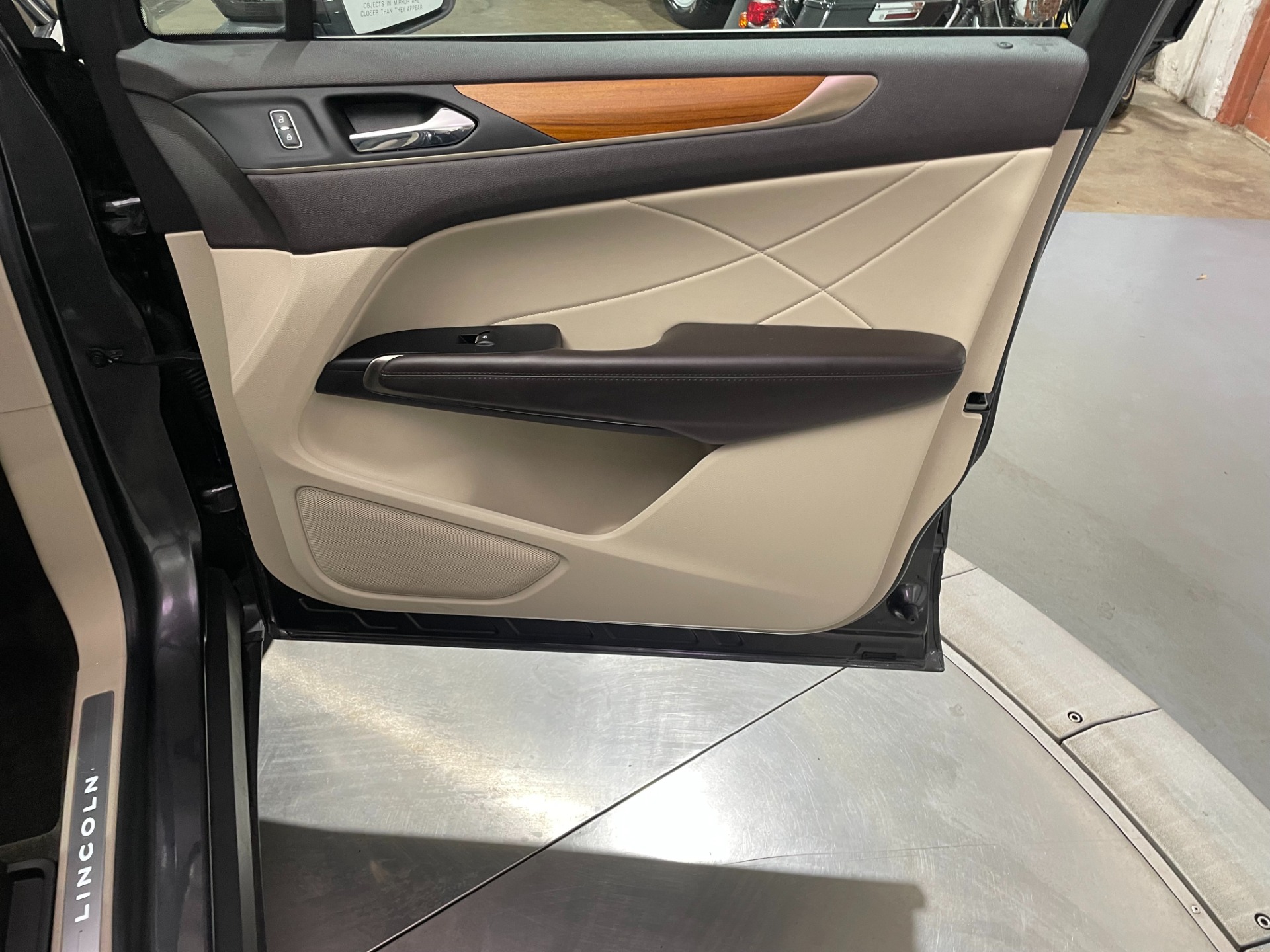 Used-2019-Lincoln-MKC-Select-AWD