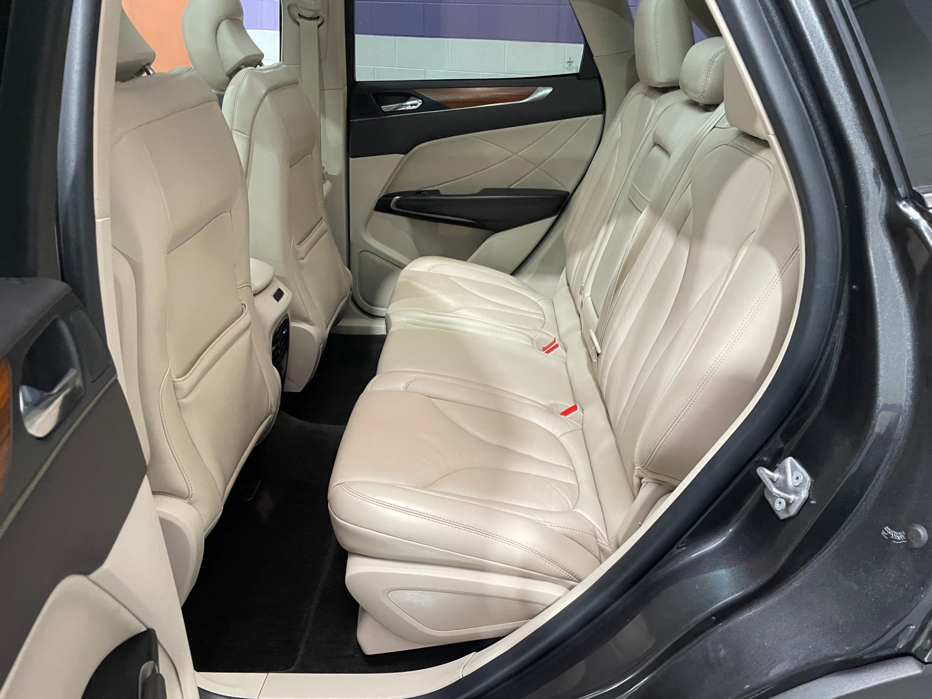 Used-2019-Lincoln-MKC-Select-AWD