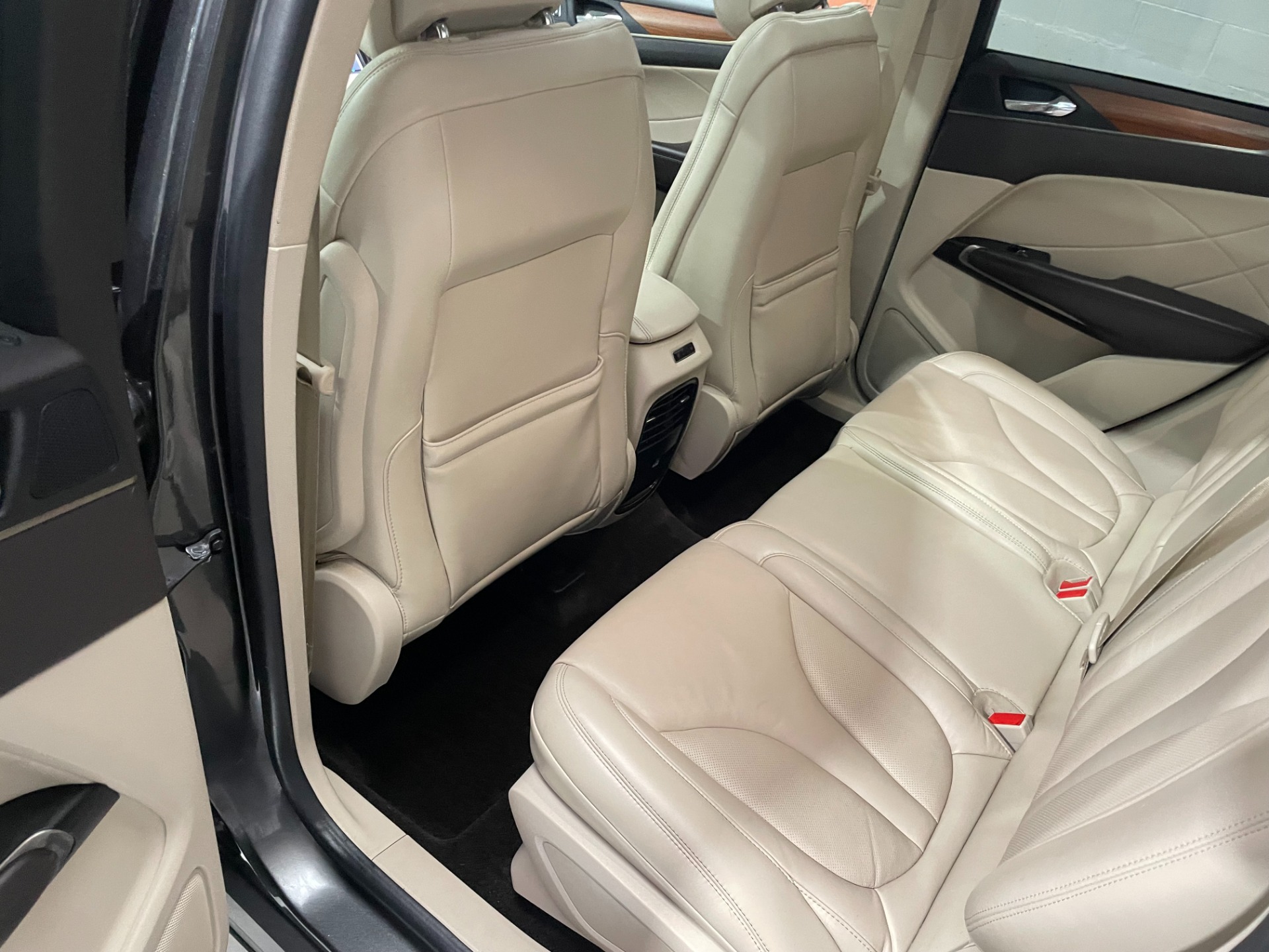 Used-2019-Lincoln-MKC-Select-AWD