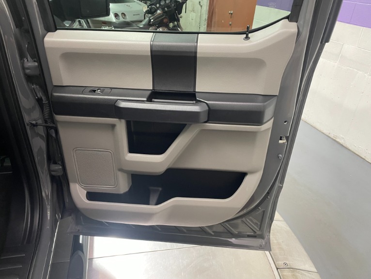 Used-2018-Ford-F-150--super-crew-STX-4X4