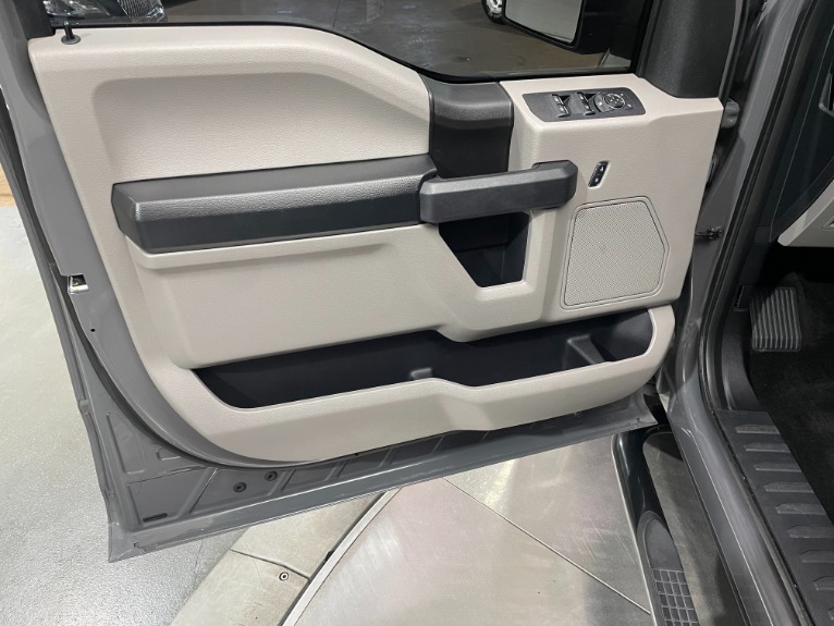 Used-2018-Ford-F-150--super-crew-STX-4X4