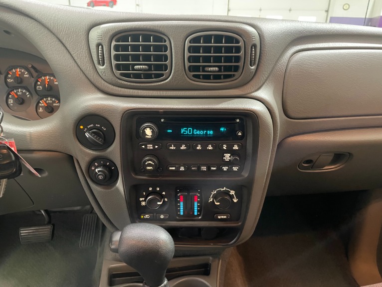 Used-2004-Chevrolet-TrailBlazer-LS-4WD