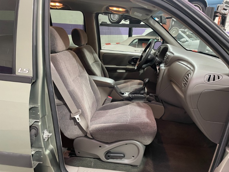 Used-2004-Chevrolet-TrailBlazer-LS-4WD