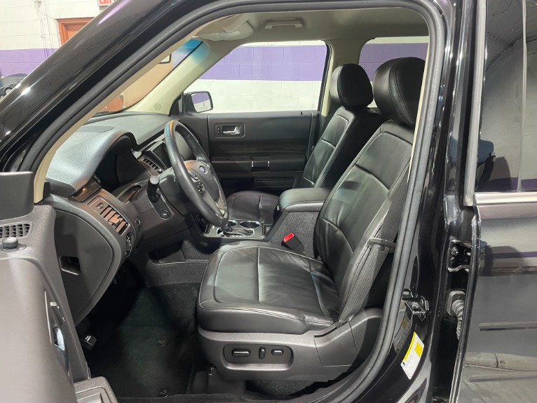 Used-2019-Ford-Flex-SEL-AWD