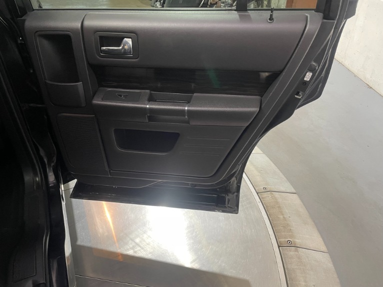 Used-2019-Ford-Flex-SEL-AWD