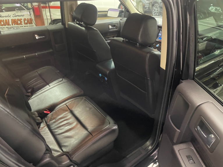Used-2019-Ford-Flex-SEL-AWD