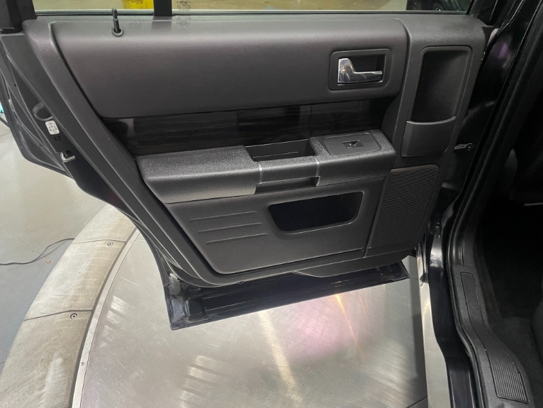 Used-2019-Ford-Flex-SEL-AWD