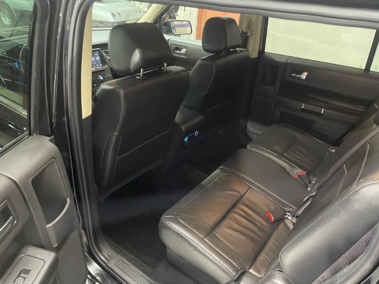 Used-2019-Ford-Flex-SEL-AWD