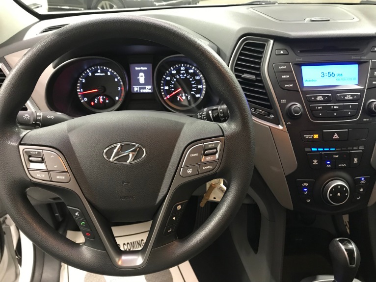 Used-2015-Hyundai-Santa-Fe-Sport-24L