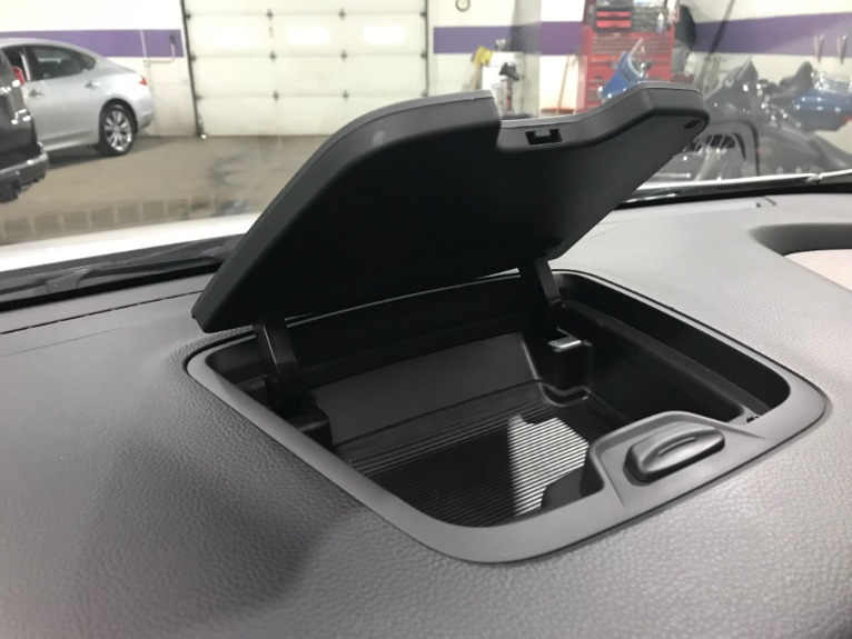 Used-2015-Hyundai-Santa-Fe-Sport-24L