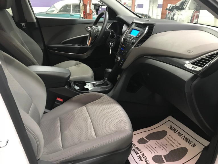 Used-2015-Hyundai-Santa-Fe-Sport-24L