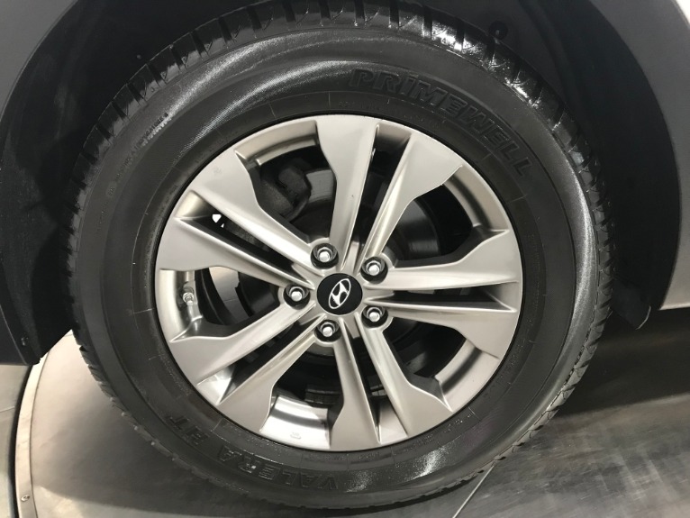 Used-2015-Hyundai-Santa-Fe-Sport-24L