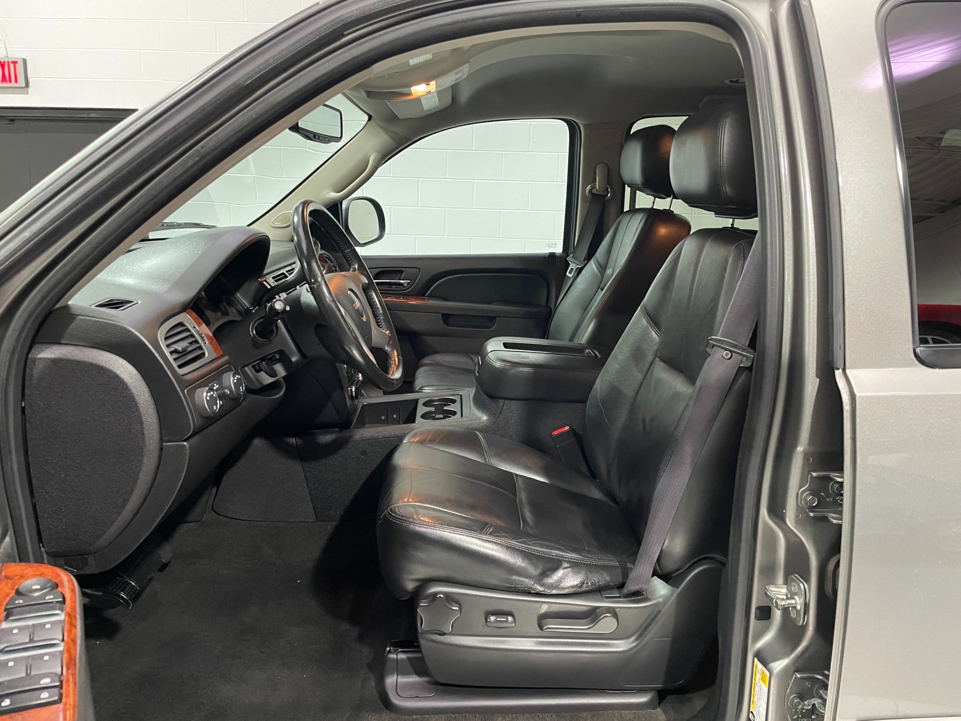Used-2012-GMC-Yukon-SLT-4X4