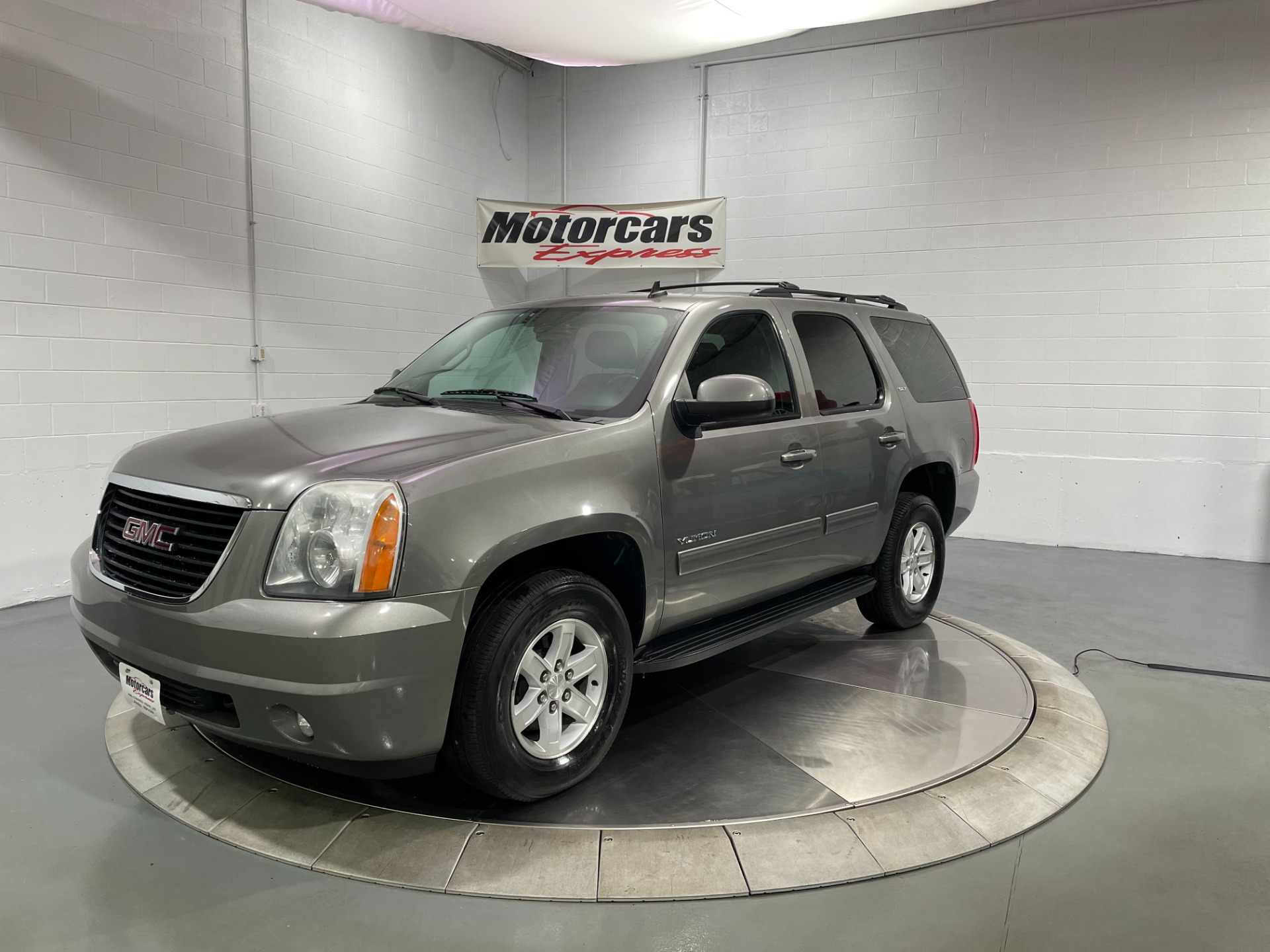 Used-2012-GMC-Yukon-SLT-4X4