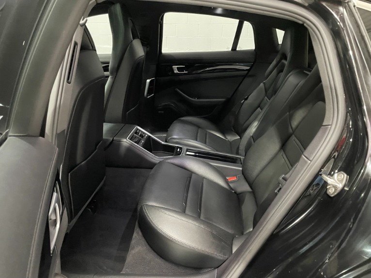 Used-2018-Porsche-Panamera-4