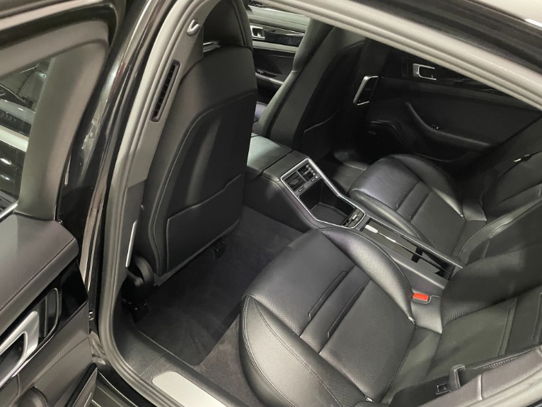 Used-2018-Porsche-Panamera-4