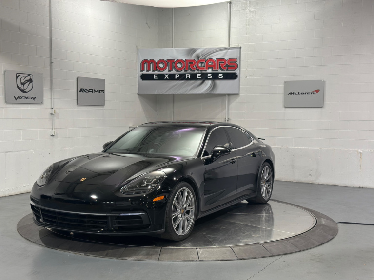 2018 Porsche Panamera 4