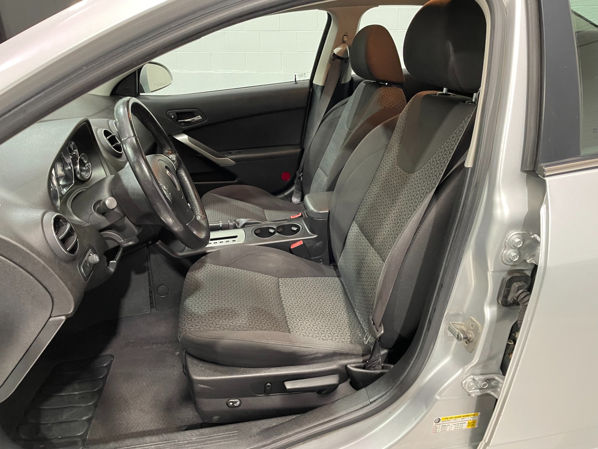 Used-2010-Pontiac-G6-FWD
