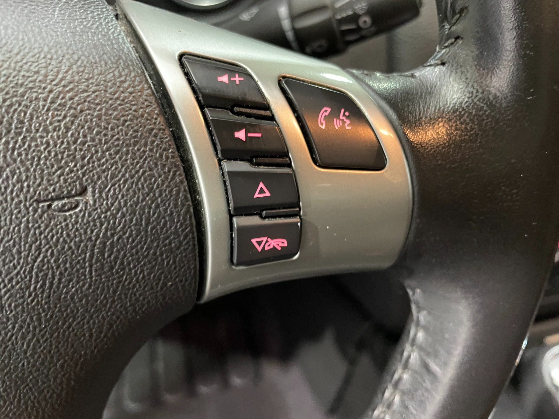 Used-2010-Pontiac-G6-FWD