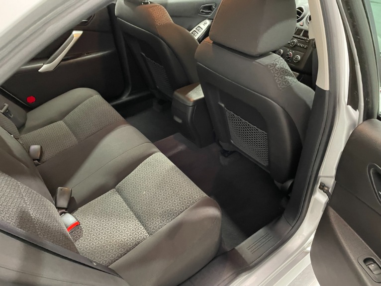 Used-2010-Pontiac-G6-FWD