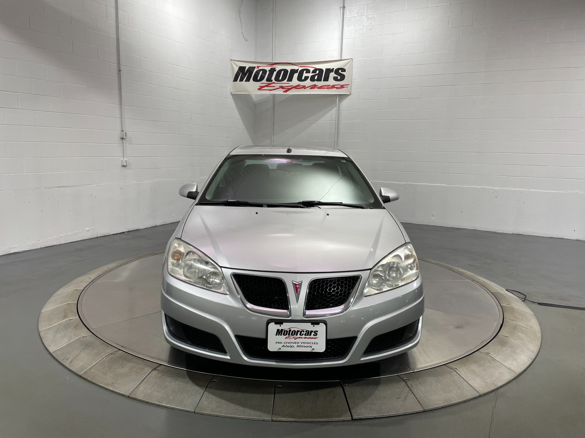 Used-2010-Pontiac-G6-FWD