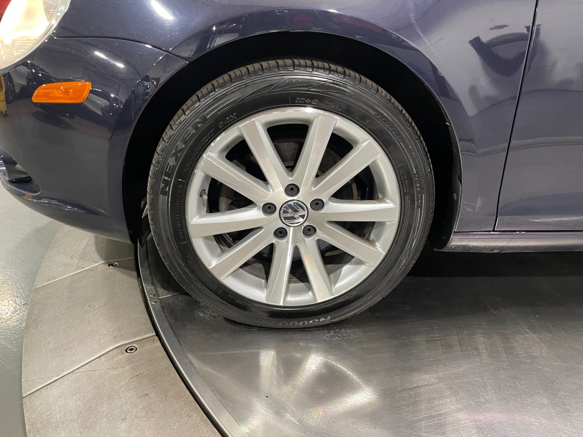 Used-2011-Volkswagen-Eos-Convertible-Komfort-SULEV-FWD
