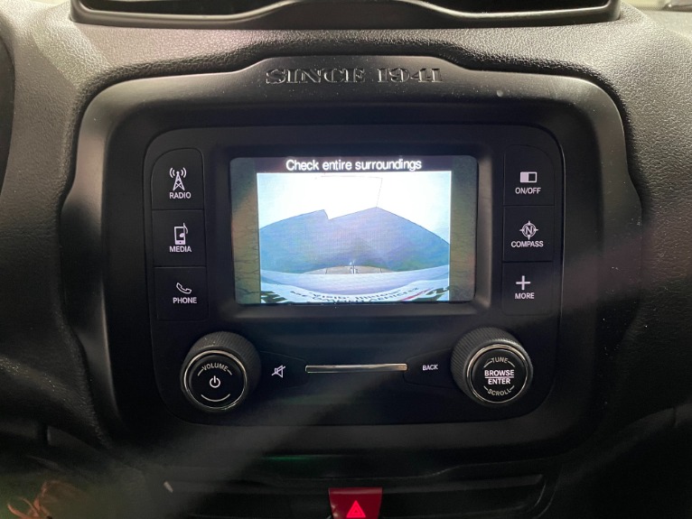 Used-2015-Jeep-Renegade-Latitude-FWD