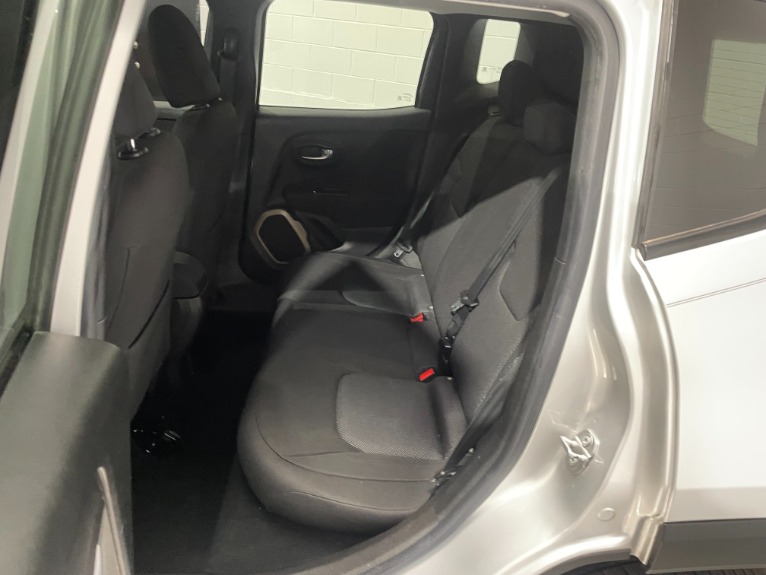 Used-2015-Jeep-Renegade-Latitude-FWD