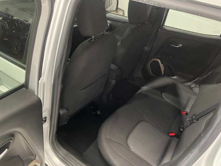Used-2015-Jeep-Renegade-Latitude-FWD