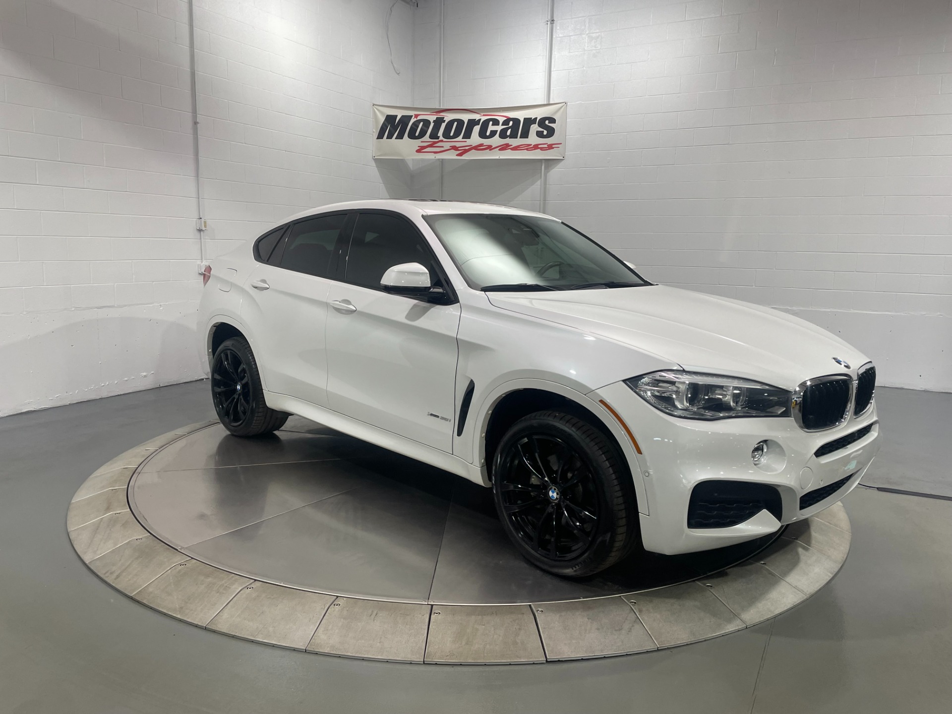 Used-2019-BMW-X6-xDrive35i-M-Sport