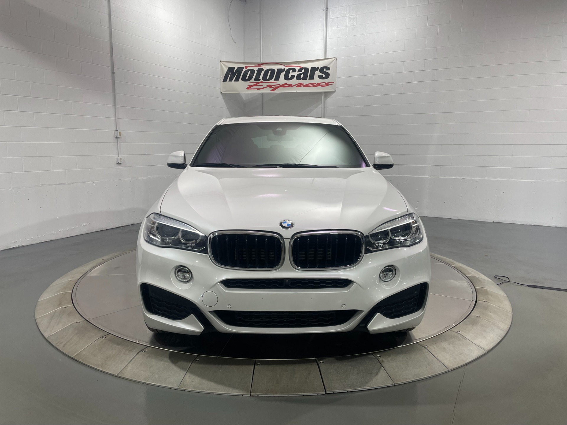 Used-2019-BMW-X6-xDrive35i-M-Sport