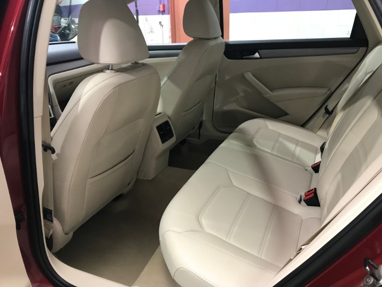 Used-2015-Volkswagen-Passat-18T-SE