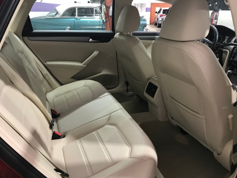 Used-2015-Volkswagen-Passat-18T-SE