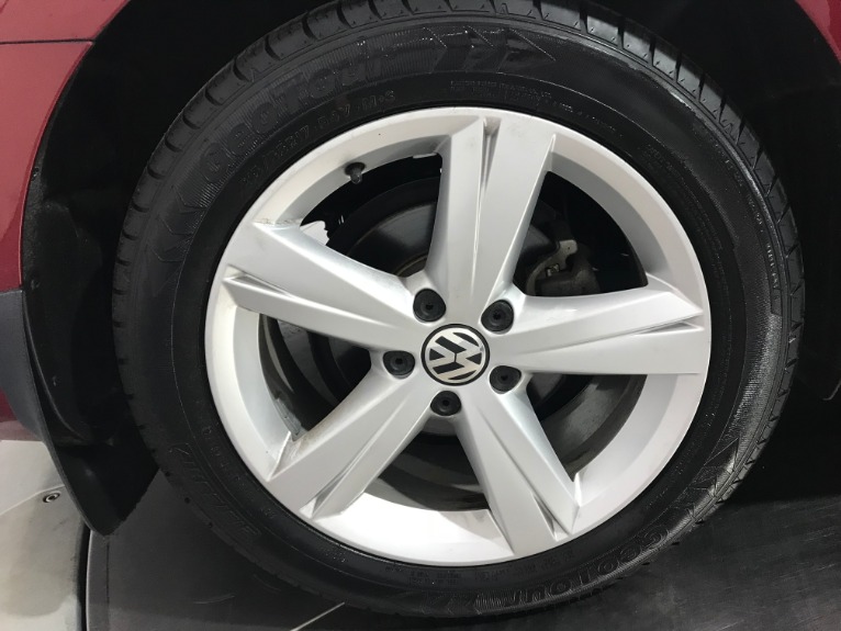 Used-2015-Volkswagen-Passat-18T-SE