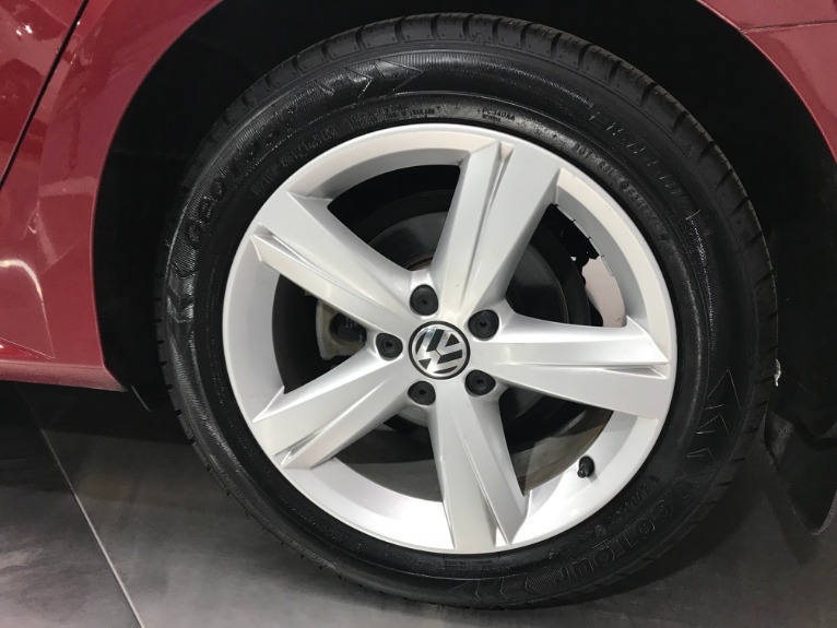 Used-2015-Volkswagen-Passat-18T-SE