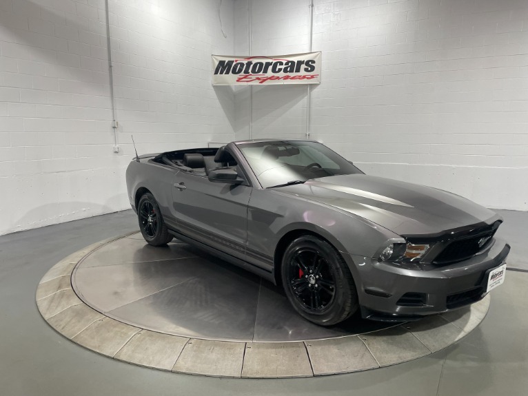 Used-2010-Ford-Mustang-V6-Convertible-RWD