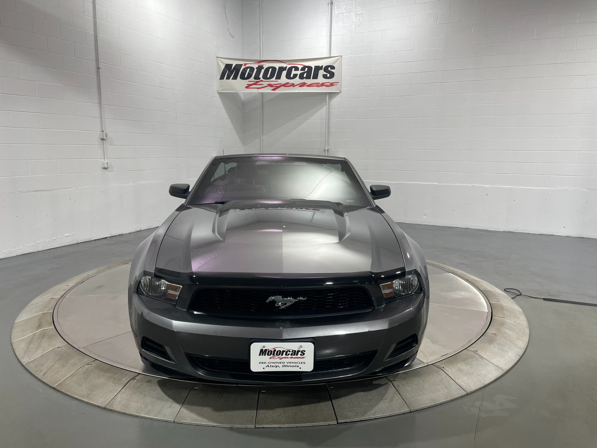 Used-2010-Ford-Mustang-V6-Convertible-RWD
