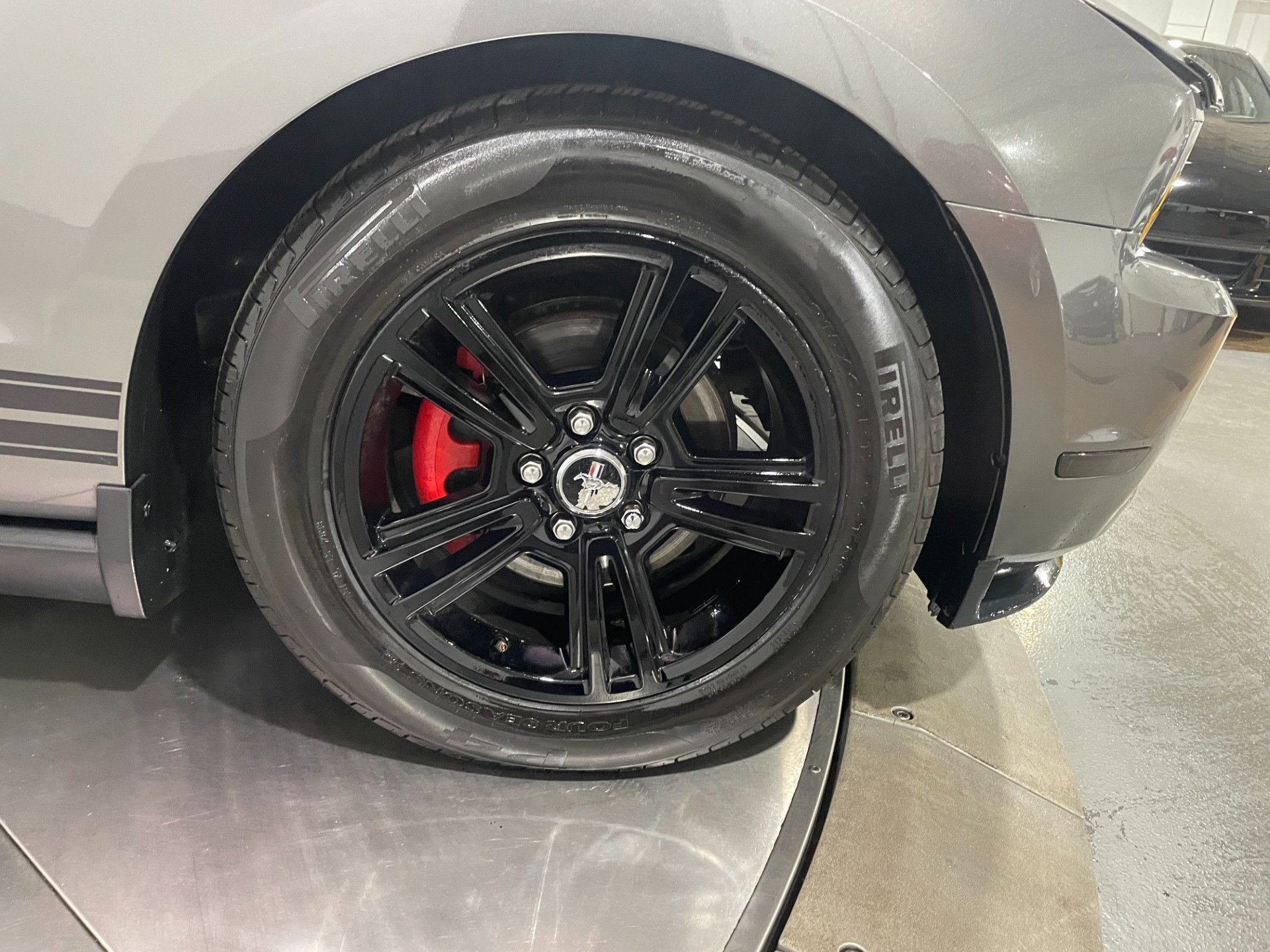 Used-2010-Ford-Mustang-V6-Convertible-RWD