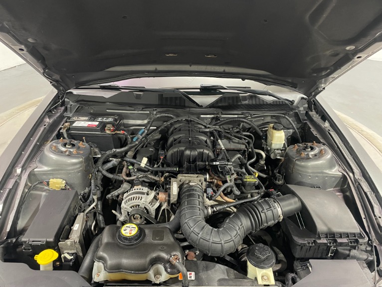 Used-2010-Ford-Mustang-V6-Convertible-RWD