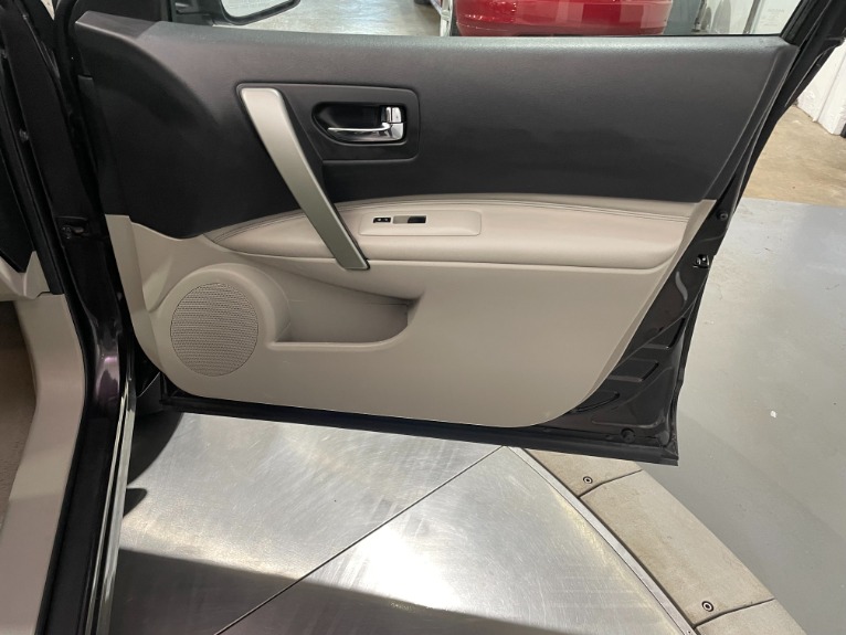 Used-2011-Nissan-Rogue-SL-AWD