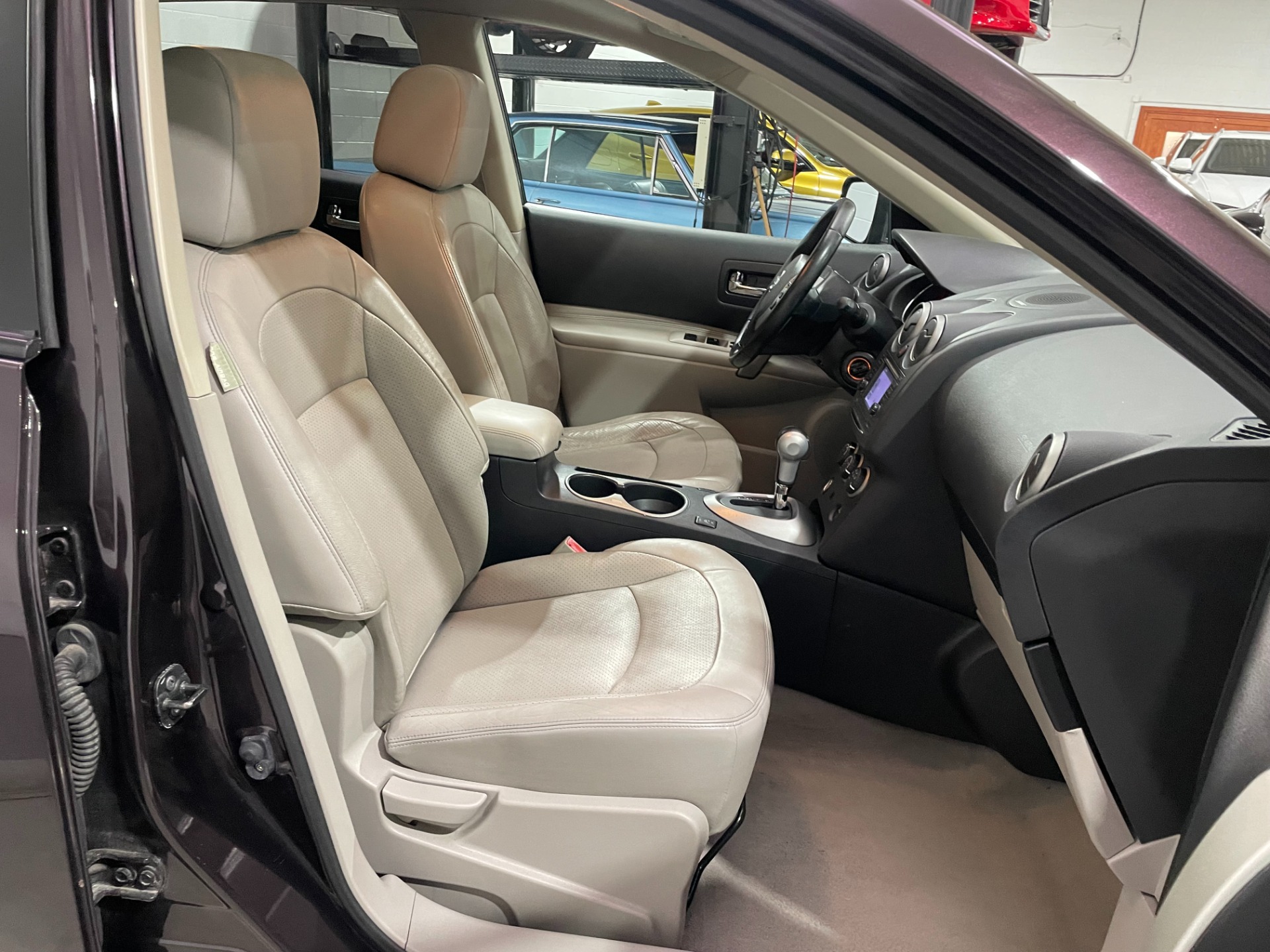 Used-2011-Nissan-Rogue-SL-AWD