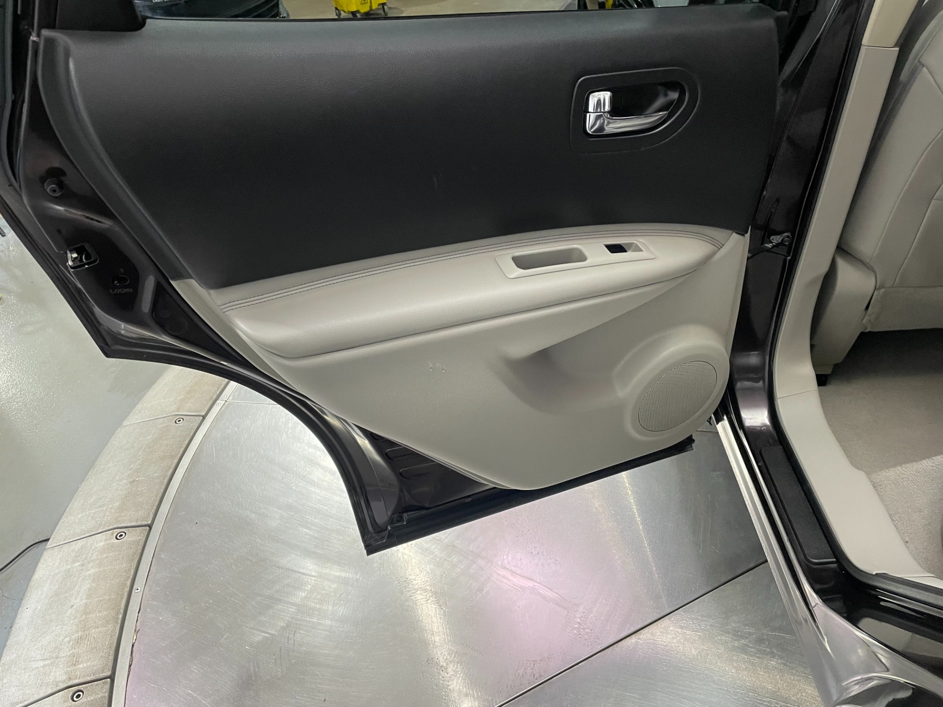Used-2011-Nissan-Rogue-SL-AWD