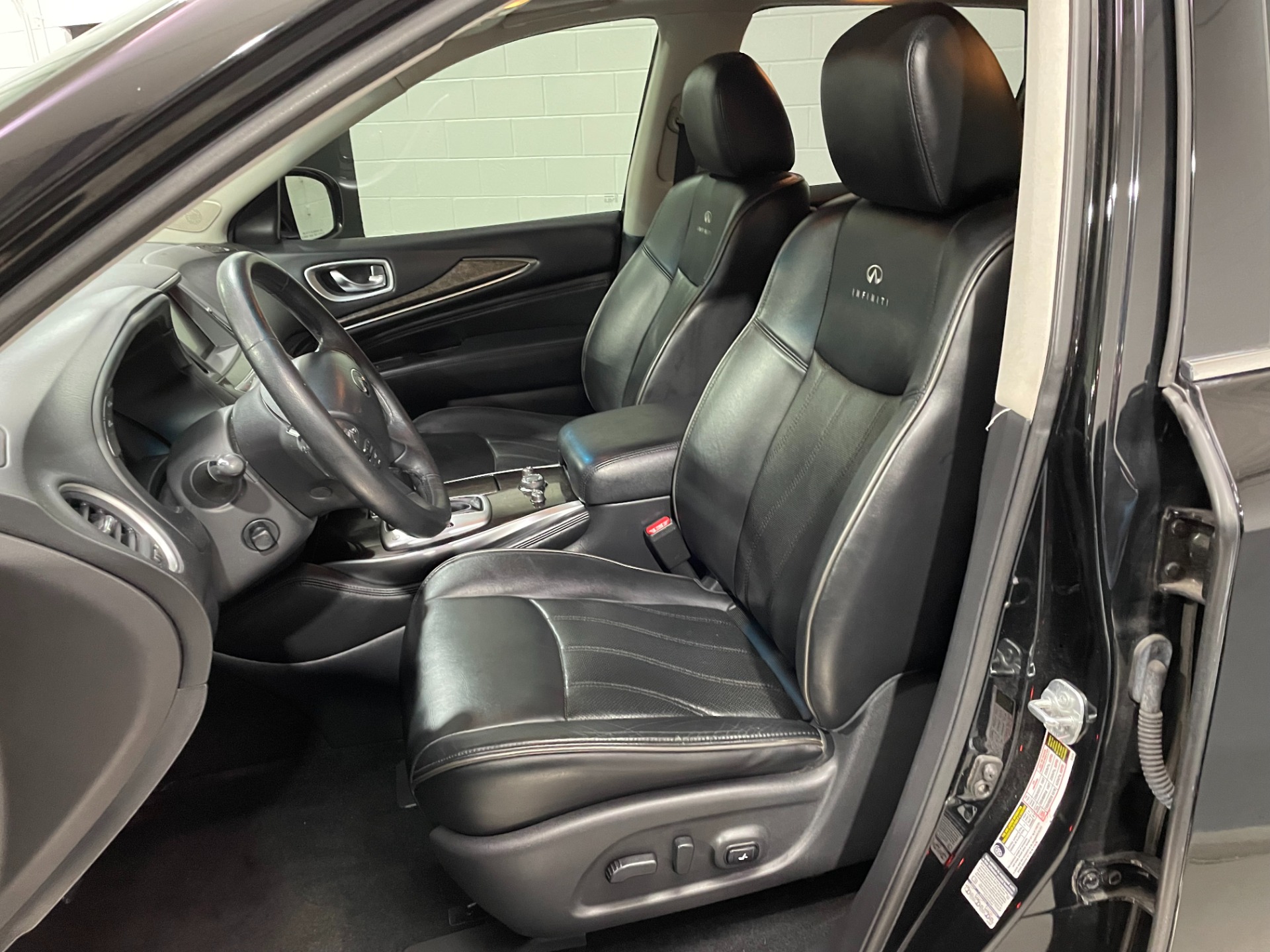 Used-2014-INFINITI-QX60-AWD
