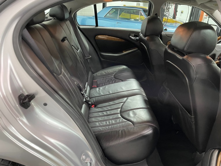 Used-2000-Jaguar-S-Type-30-RWD