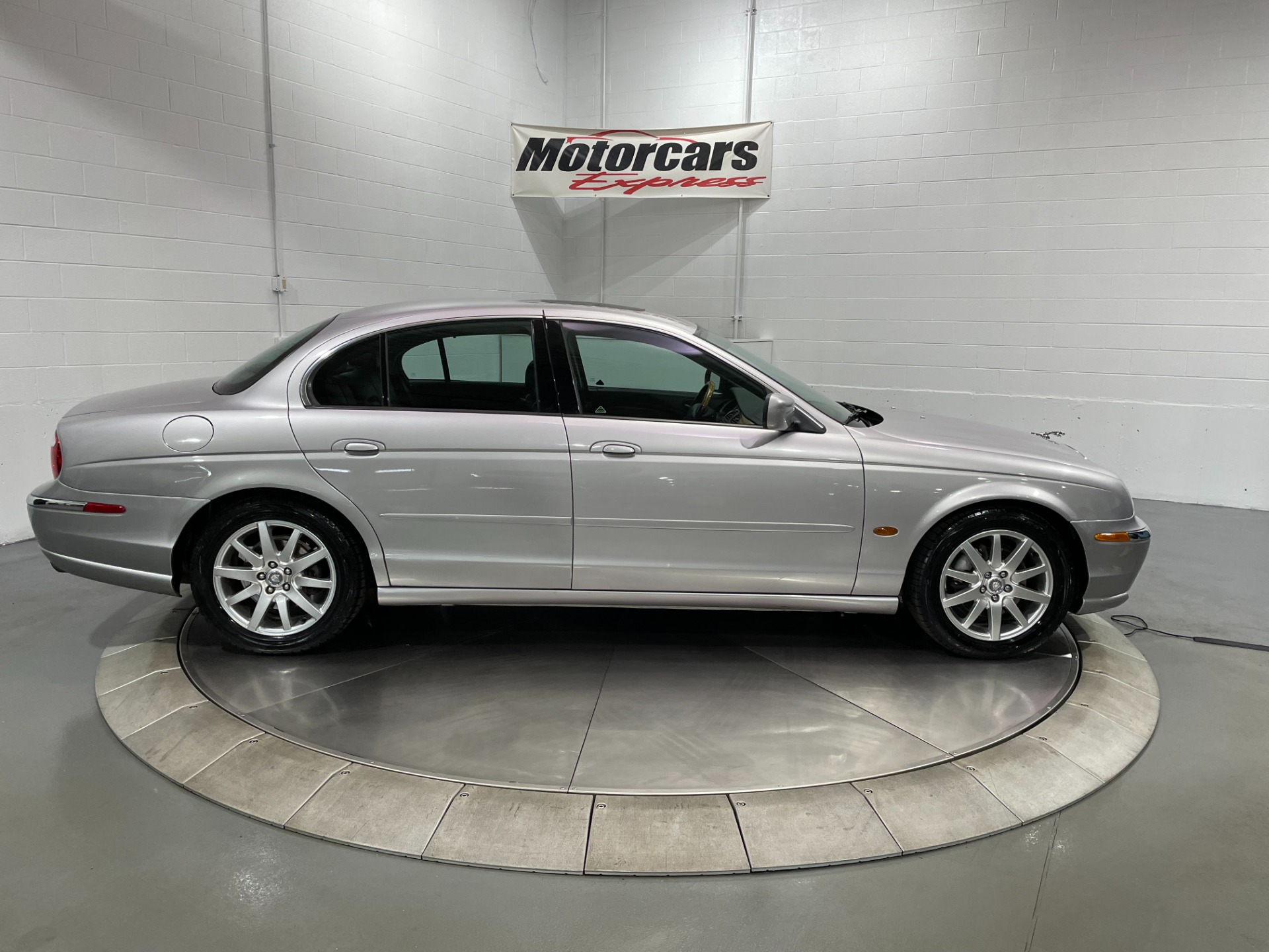 Used-2000-Jaguar-S-Type-30-RWD