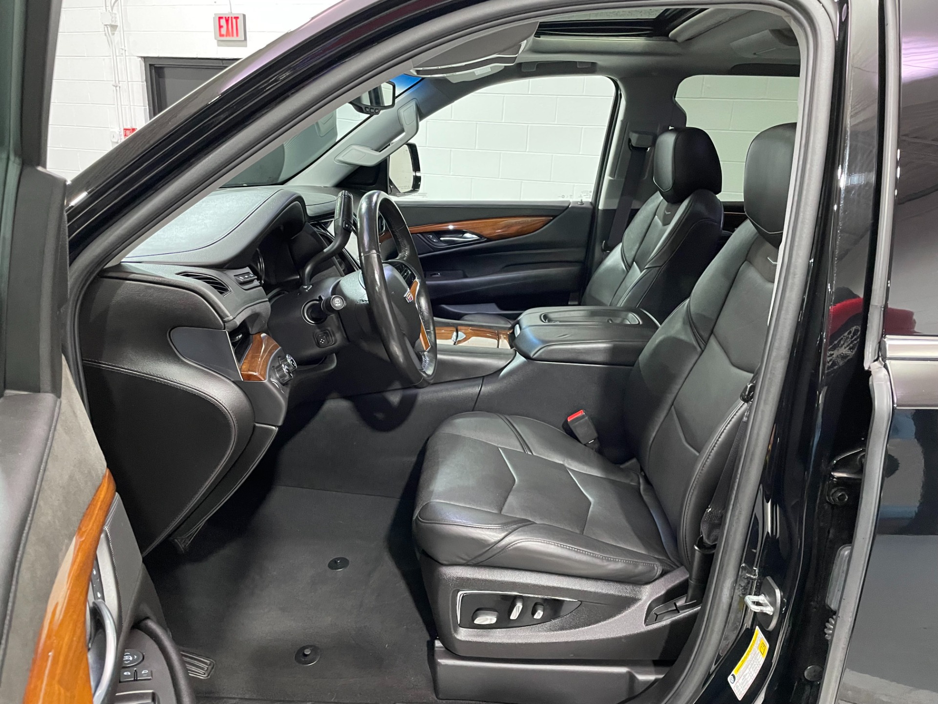 Used-2016-Cadillac-Escalade-Premium-Collection-4X4