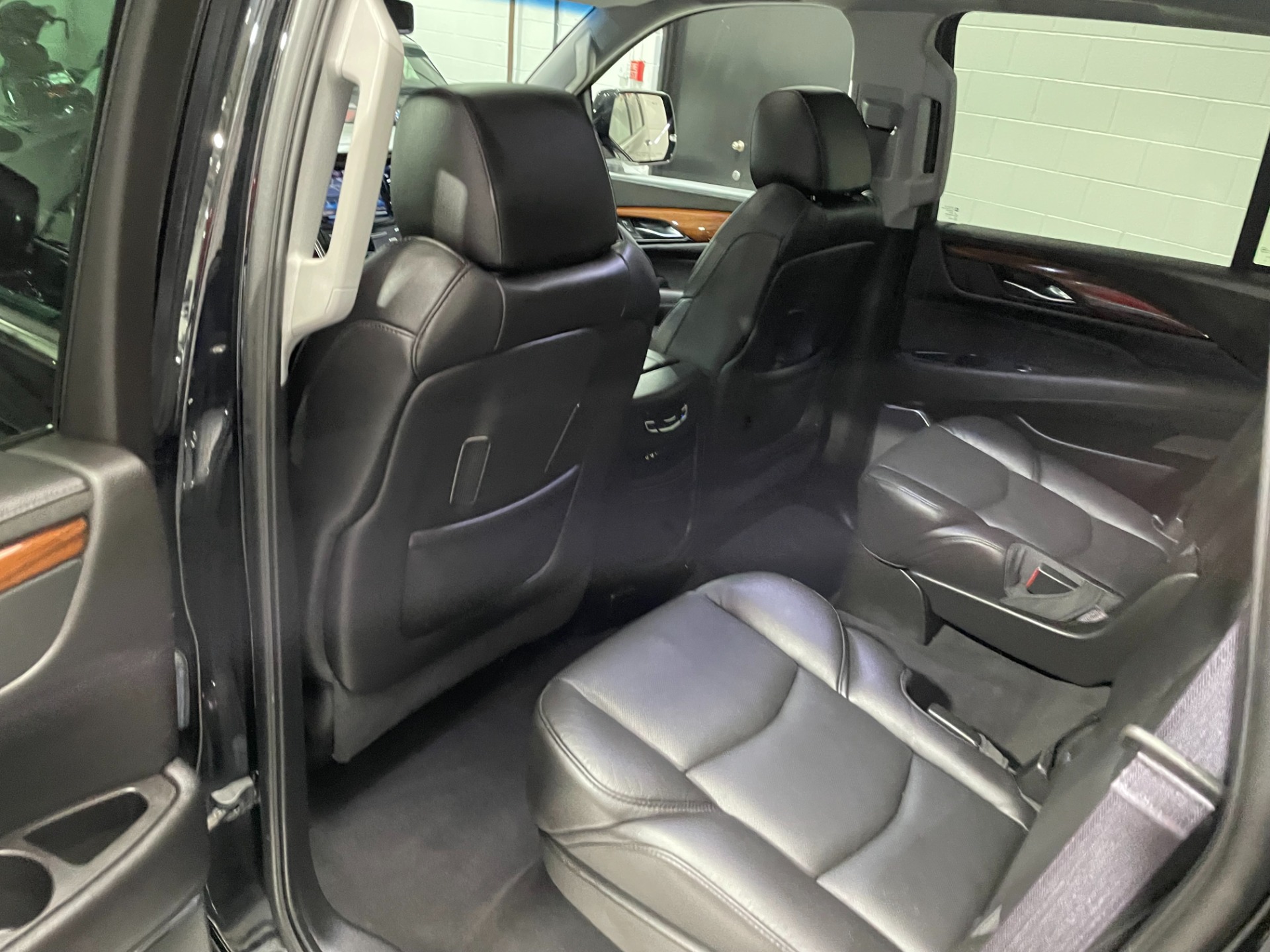 Used-2016-Cadillac-Escalade-Premium-Collection-4X4