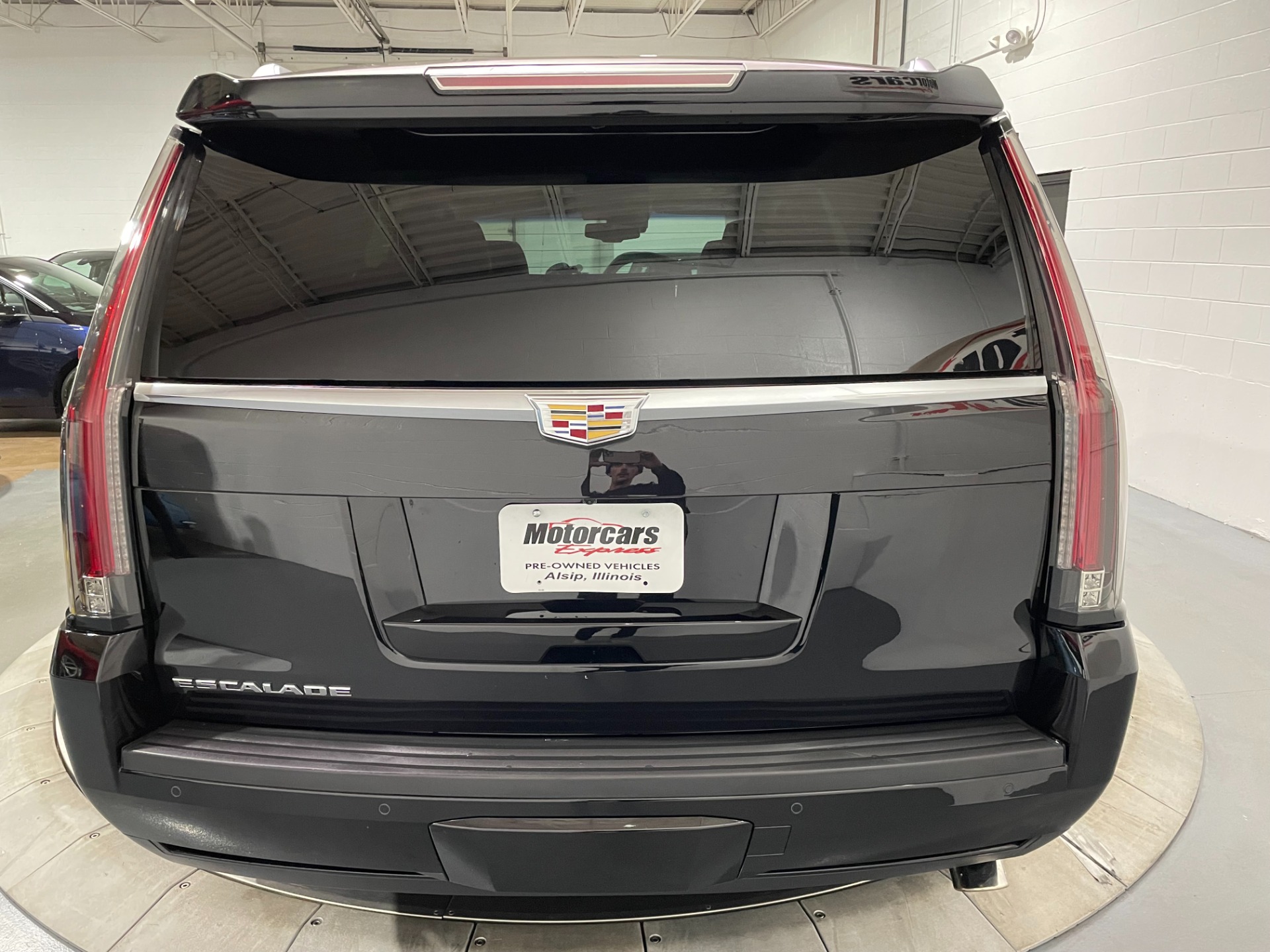 Used-2016-Cadillac-Escalade-Premium-Collection-4X4